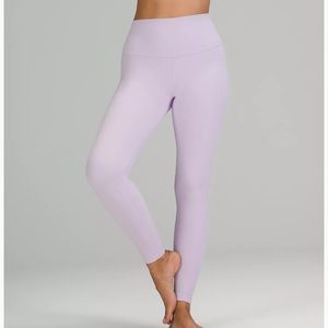 Lululemon aligns 25” in lavender dew